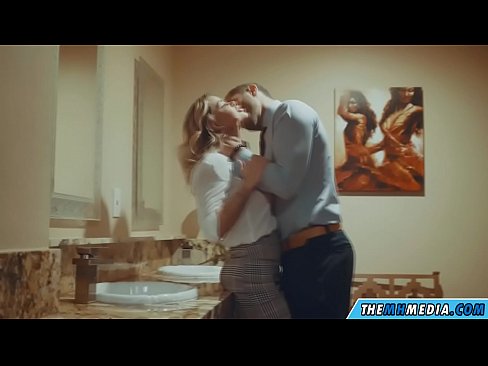 ❤️ Kapag ang isang busty blonde seduces sa isang pampublikong banyo ❤ Porno sa tl.banglablog.top ❤
